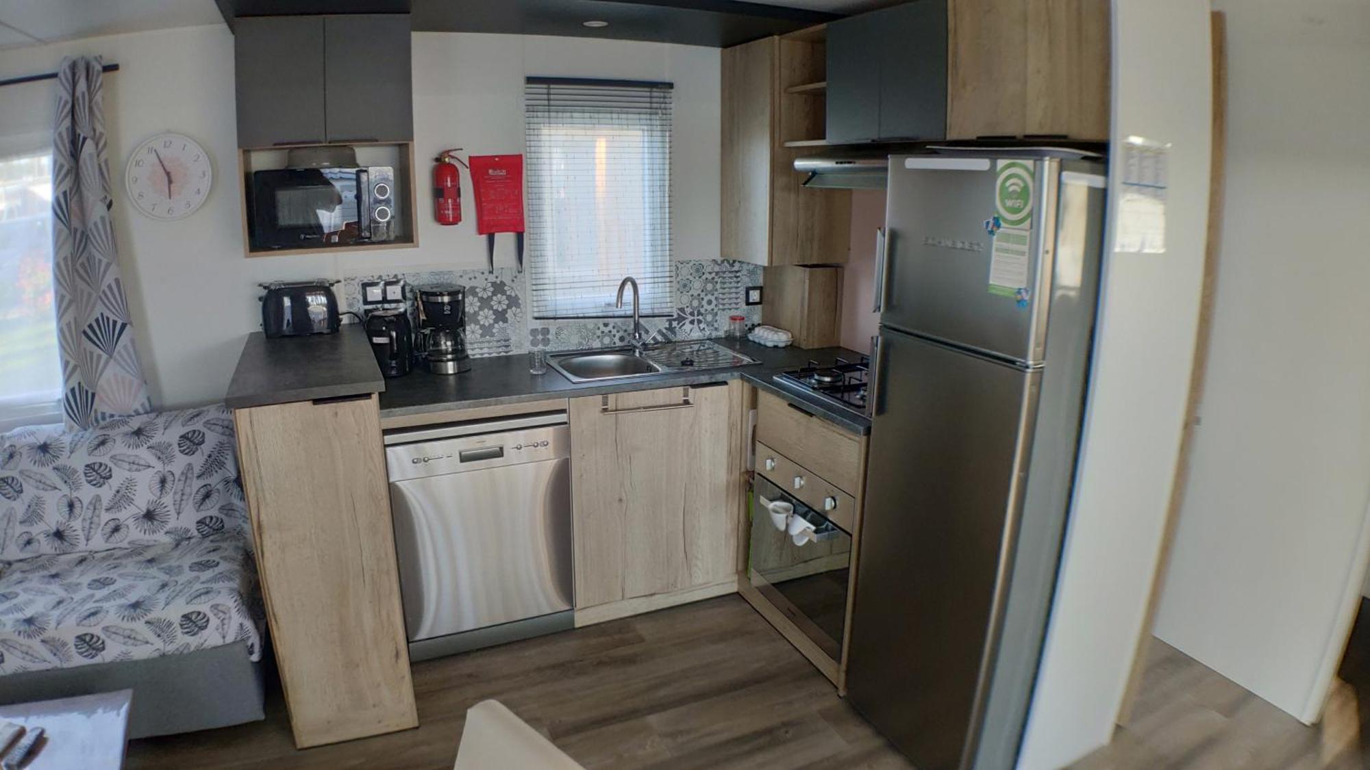 Mobil Home Tout Confort - Cote Landaise Saint-Julien-en-Born Ngoại thất bức ảnh